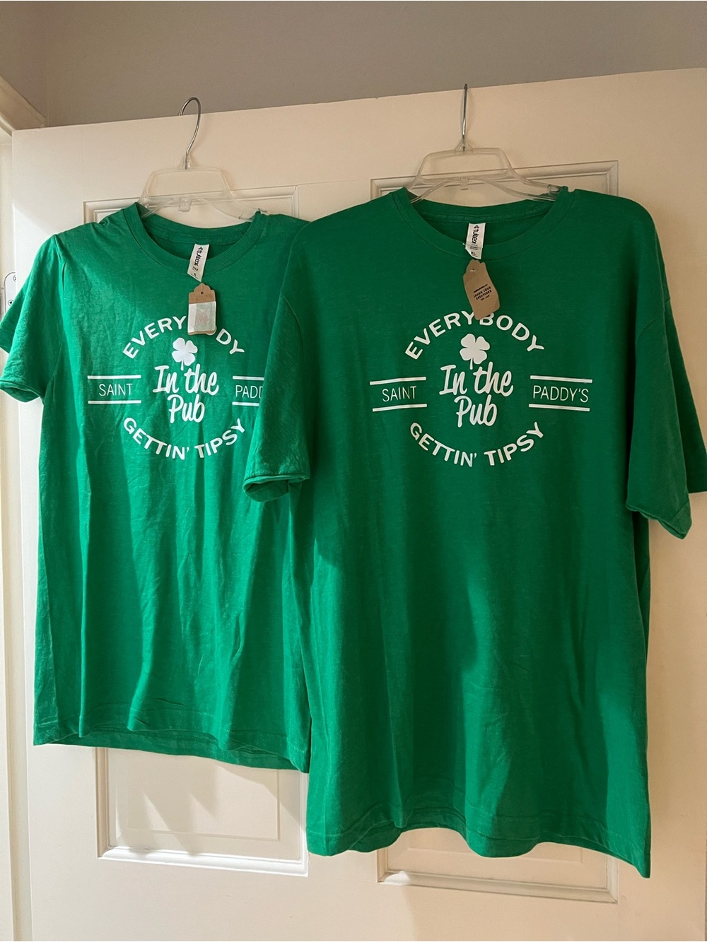 Two NWT Green Unisex 'In the Pub' St. Paddy's Graphic Tees Size Small & XL